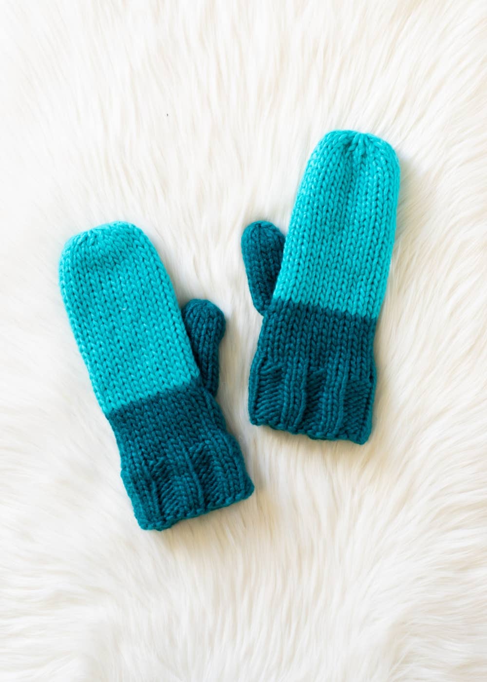 Turquoise Knit Mittens
