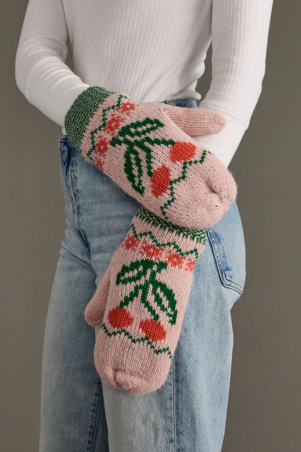 Cherry Pattern Mittens